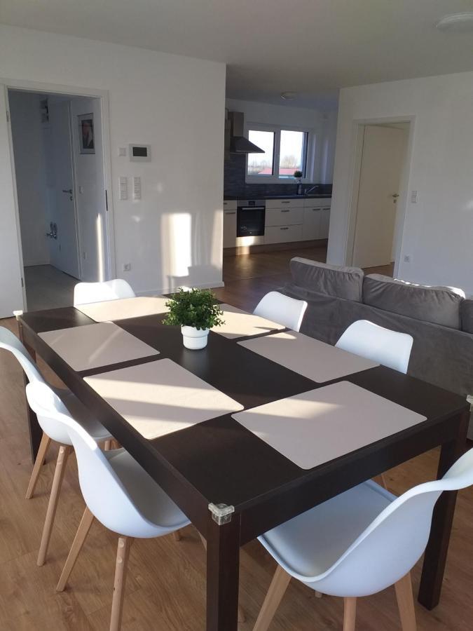 Neubau Appartement Mit Terasse, Privater Eingang,Parkplatz,Kueche Fürth Exterior foto